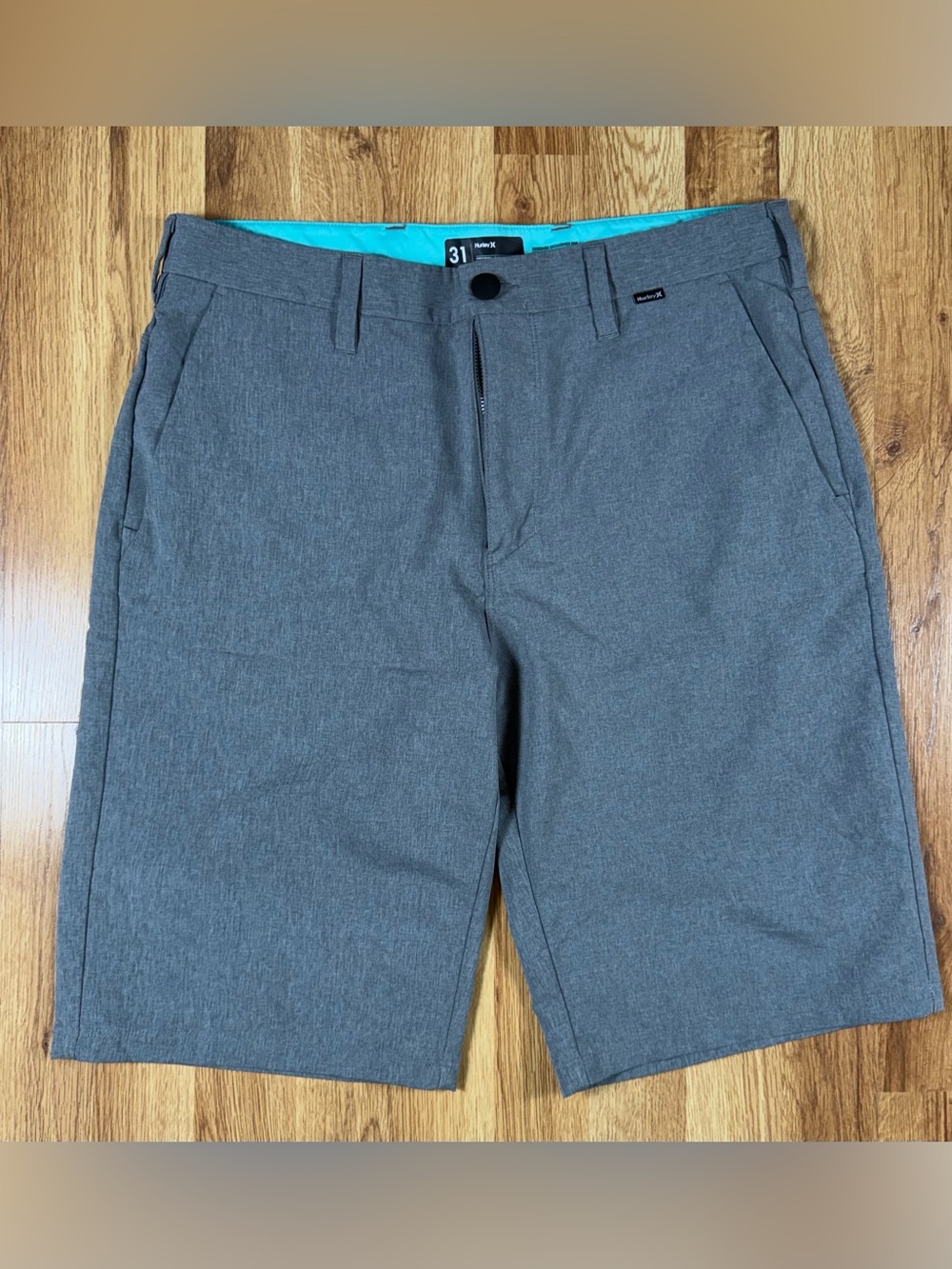 Hurley Gray Flat Front Performance Shorts with Teal Waistband - Size 31